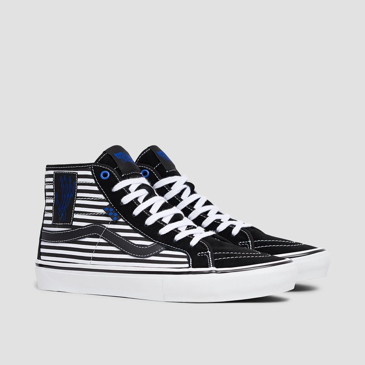 Smooth Silhouettes, Street Clarity, Layer Your World, Fresh Function, Optimized Form