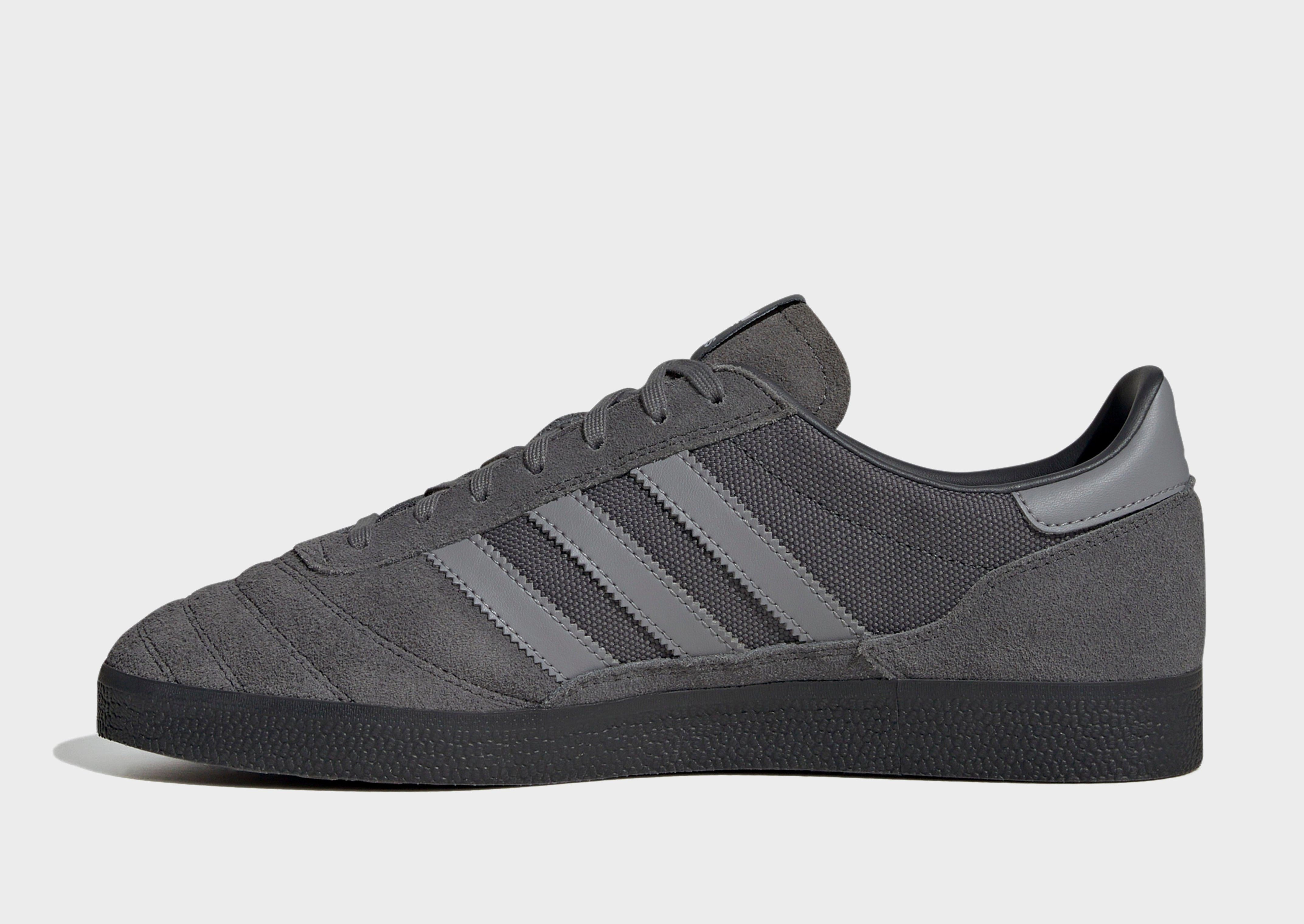Crafted In Flow, Calm In Motion, Refined To Go, Smart Casual Core, Confident Minimal, Active Ease, Daily Shift, Form In Action