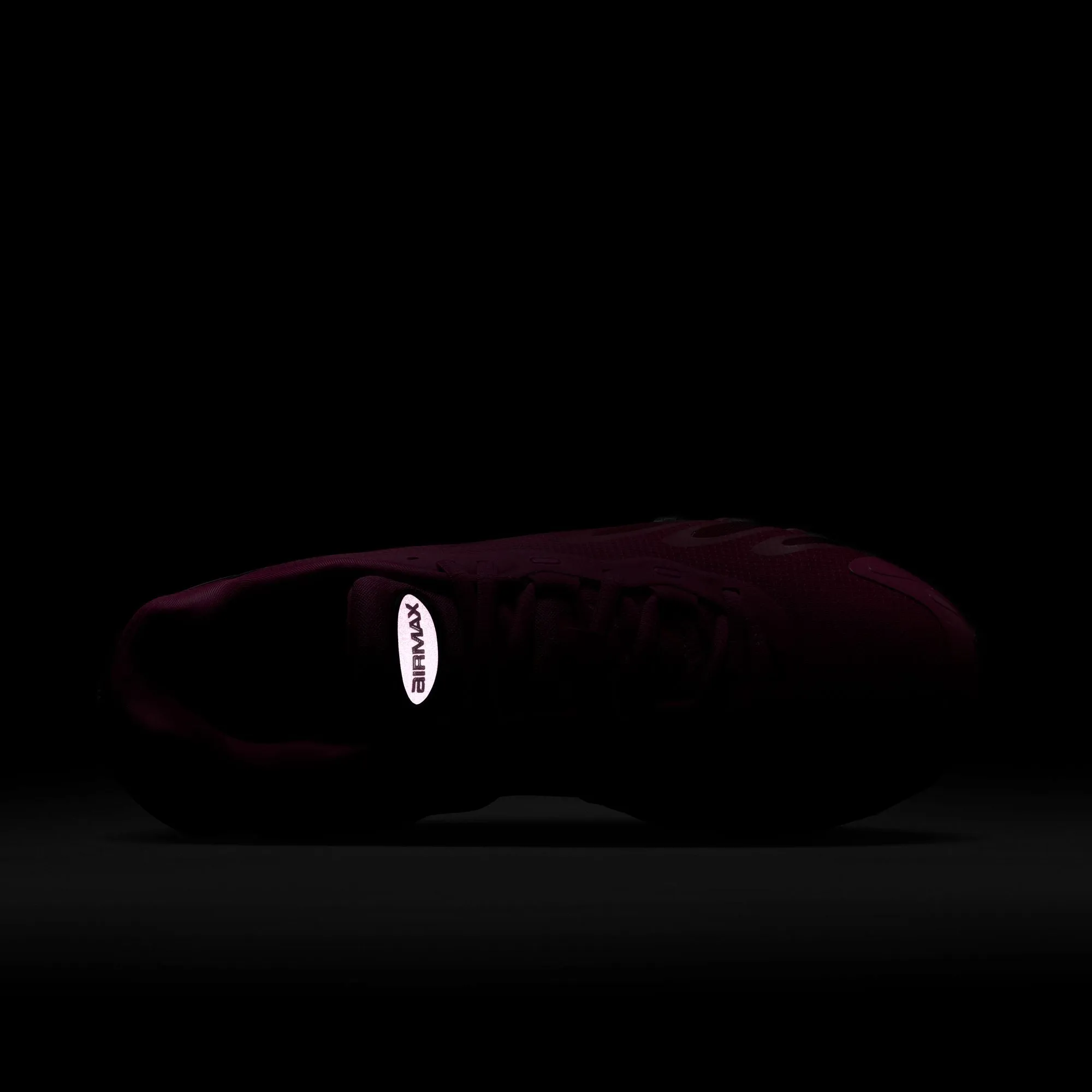 Women's Nike Air Max Dn8 Laser Fuchsia/black-sport Fuchsia HF5509-601