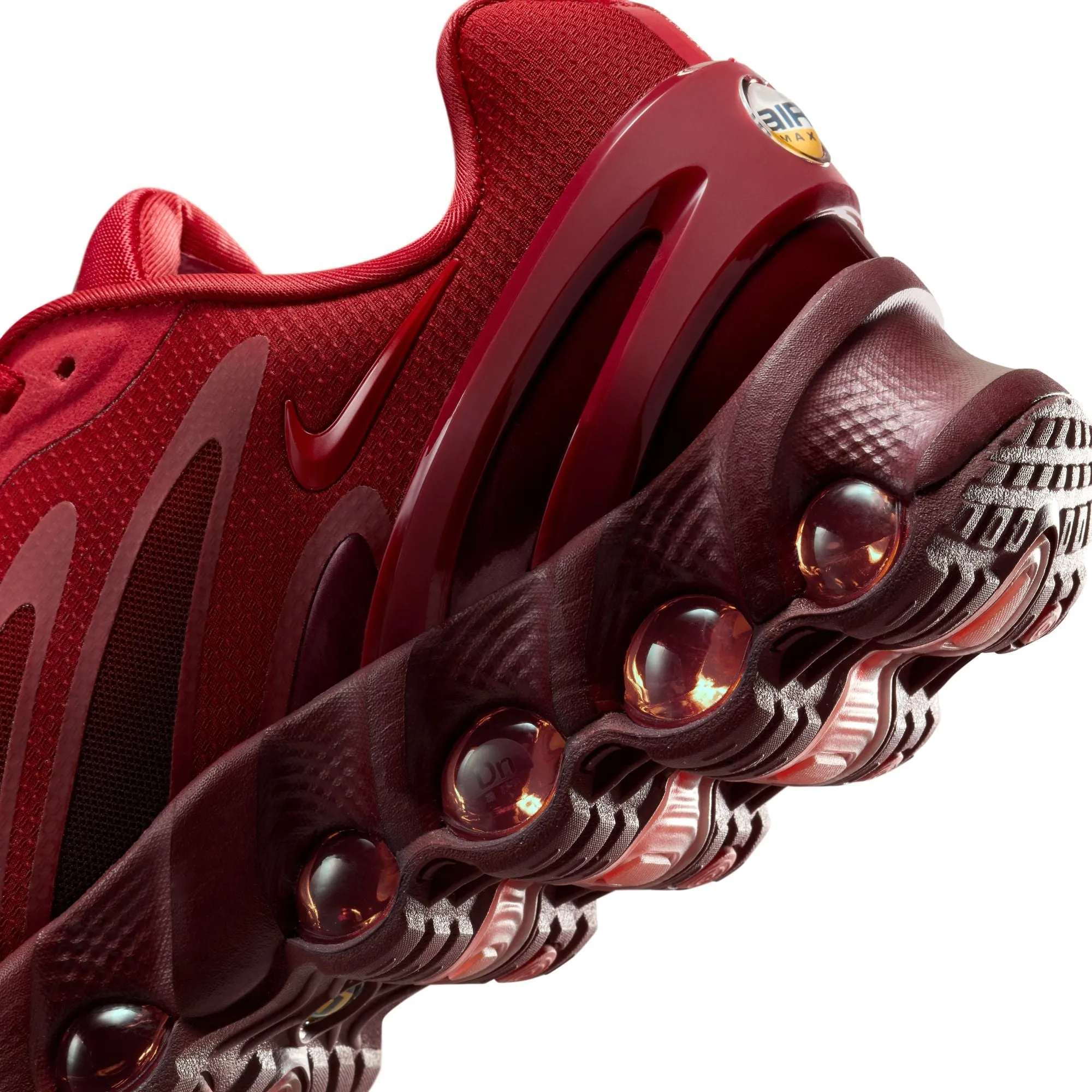 Women's Nike Air Max Dn8 University Red/university Red-tough Red HF5509-600