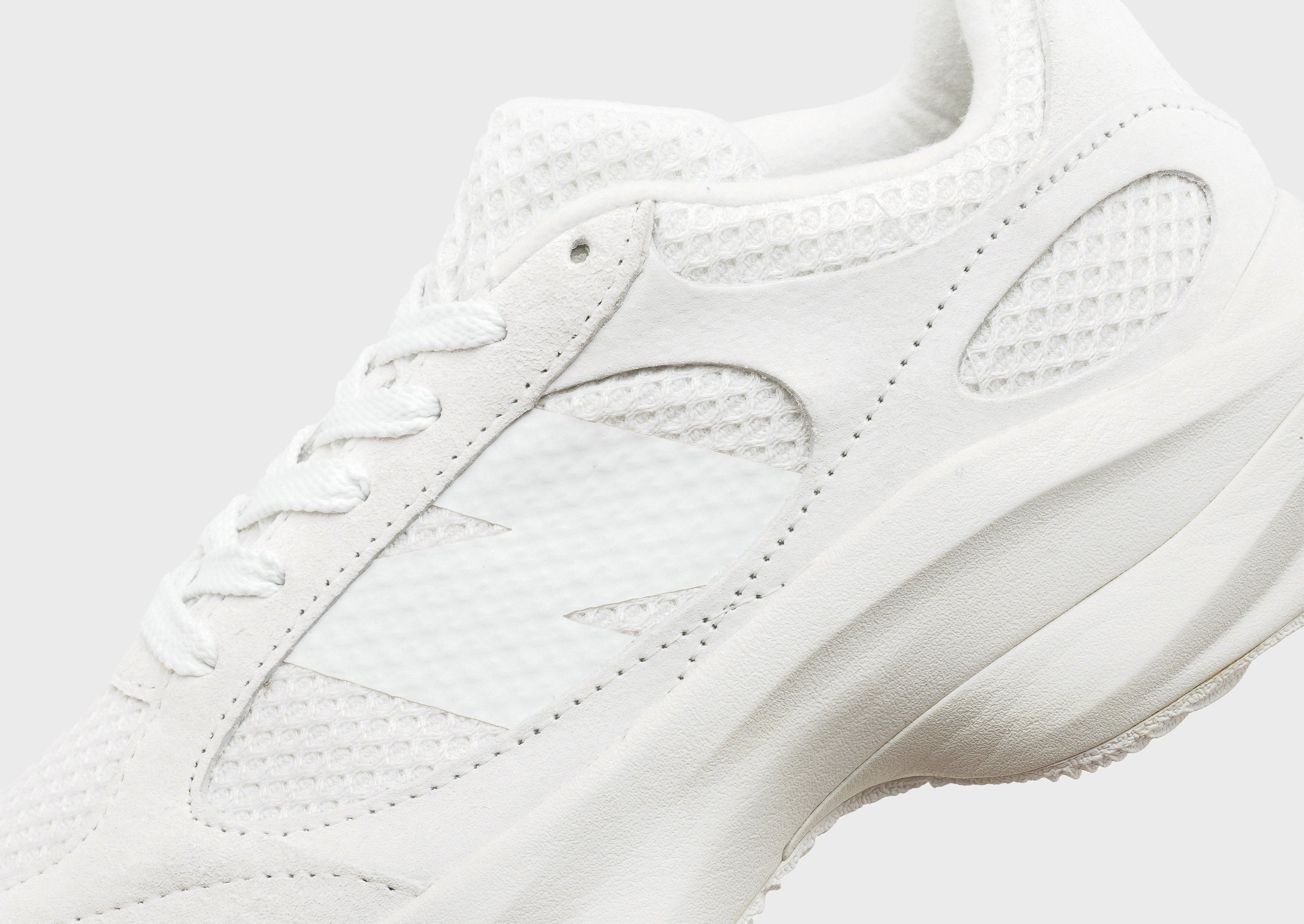 Pure Expression, Go-Easy Gear, Quiet Cool, Clean-Forward, Your Move Gear, Streamlined Mobility, City-Layered, Future-Ready