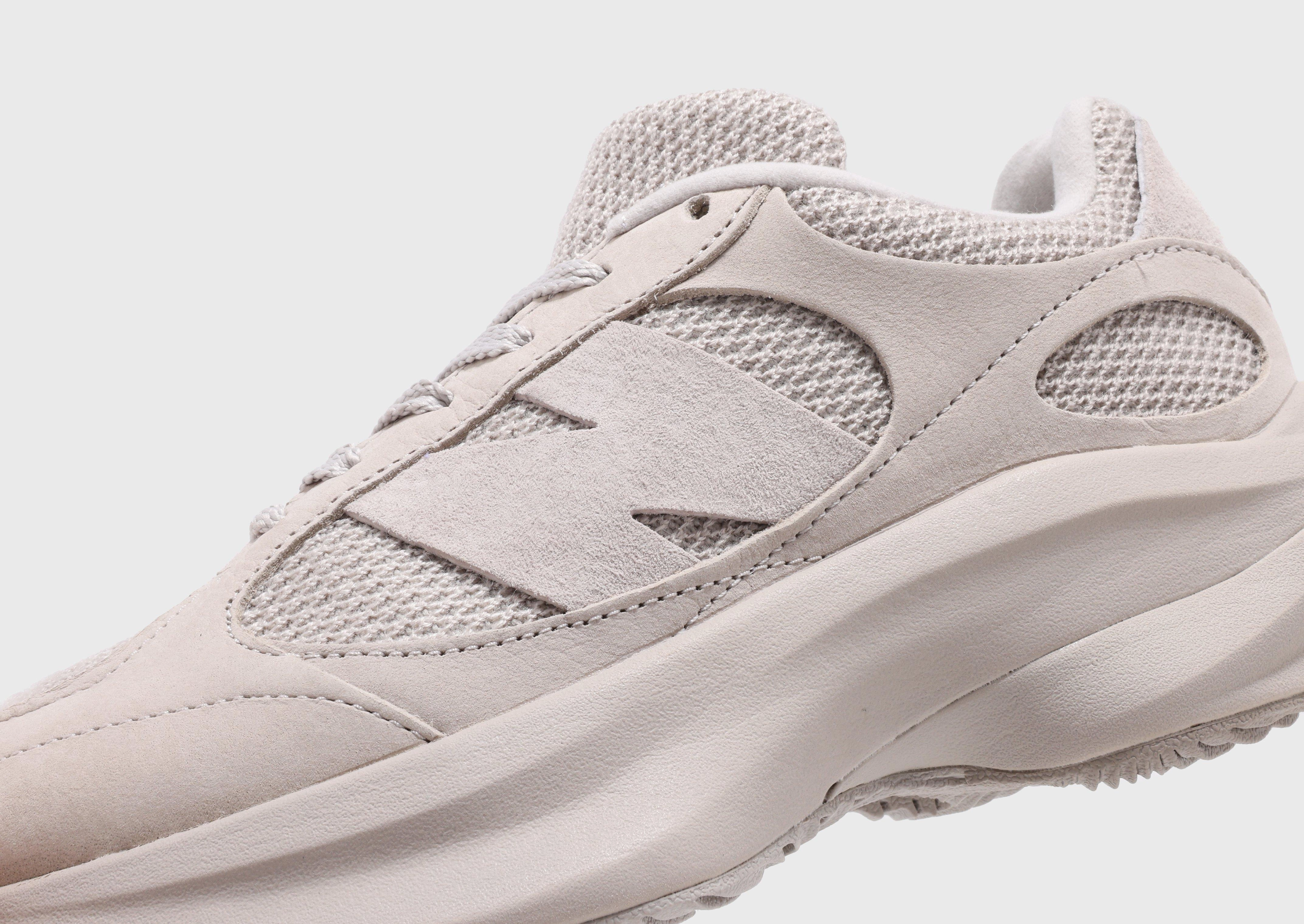 Light Motion Gear, Urban Clarity Wear, Bold Comfort, Clean Citywear, Street-Forward, Crafted To Move