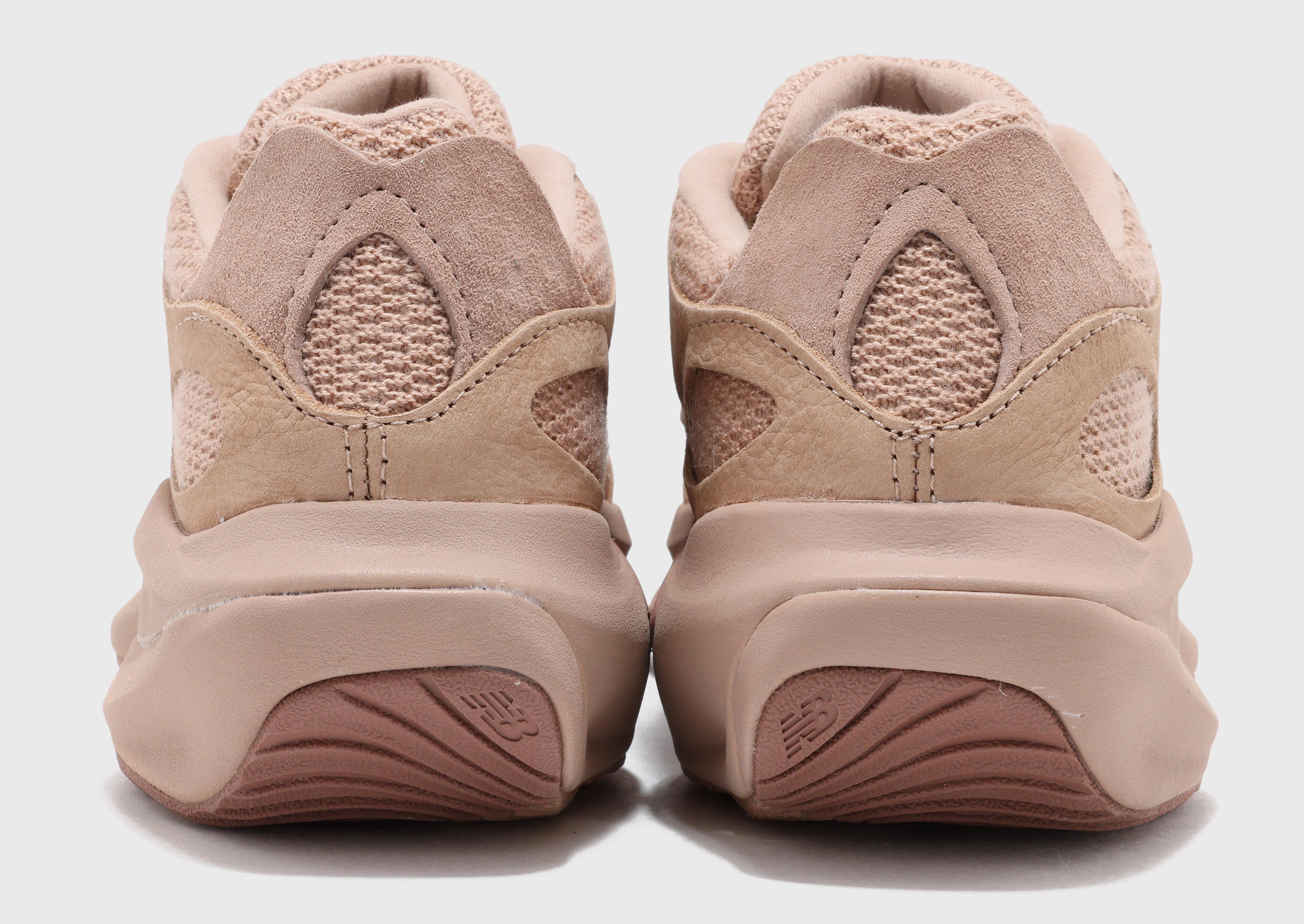 Refined Edgewear, Minimal Details, Hybrid Life, City-Fit, Smart Design Gear