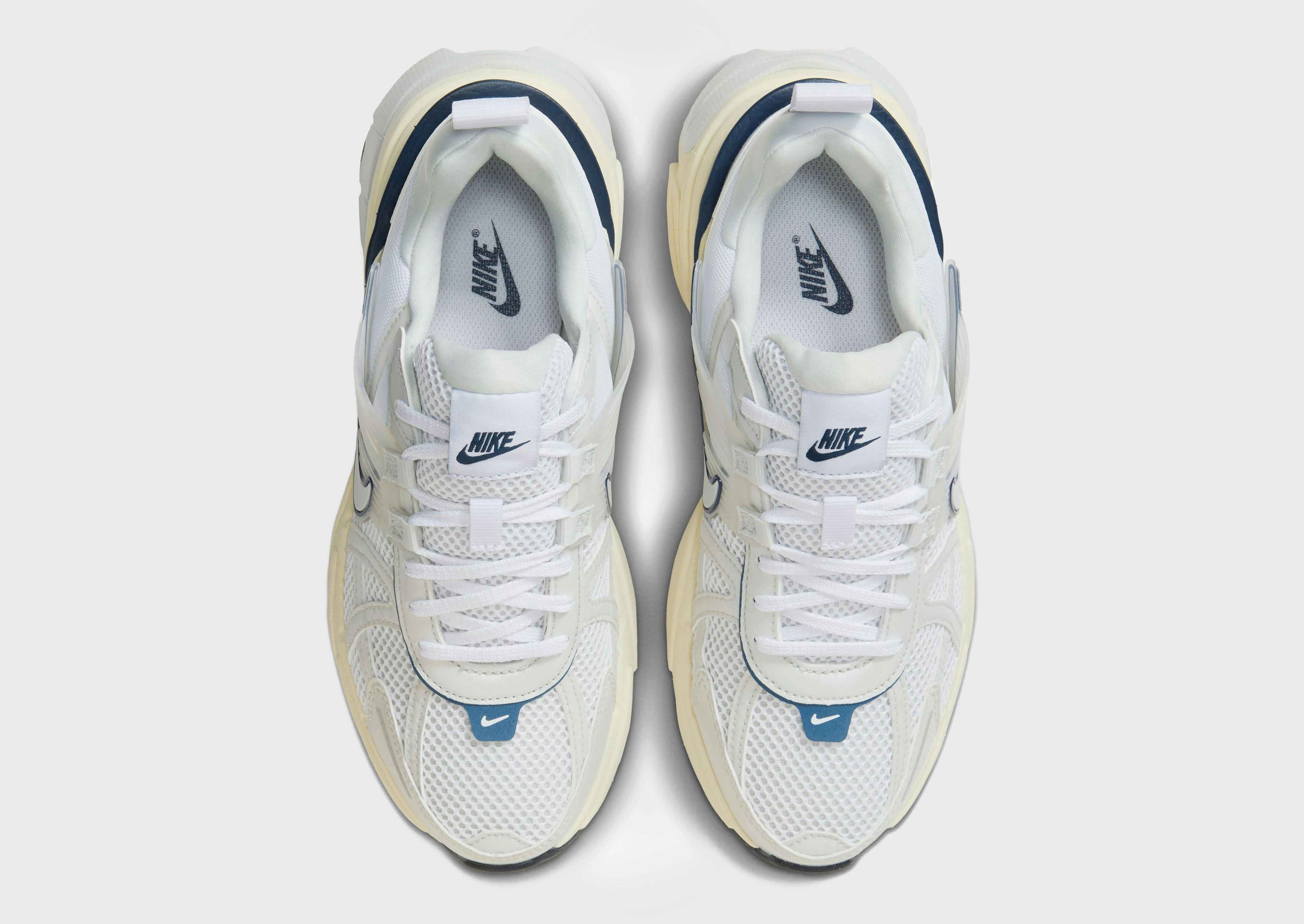 Quiet Vibe, Effortless Minimal, In-Motion Look, Flow-Wear Future, Open Utility
