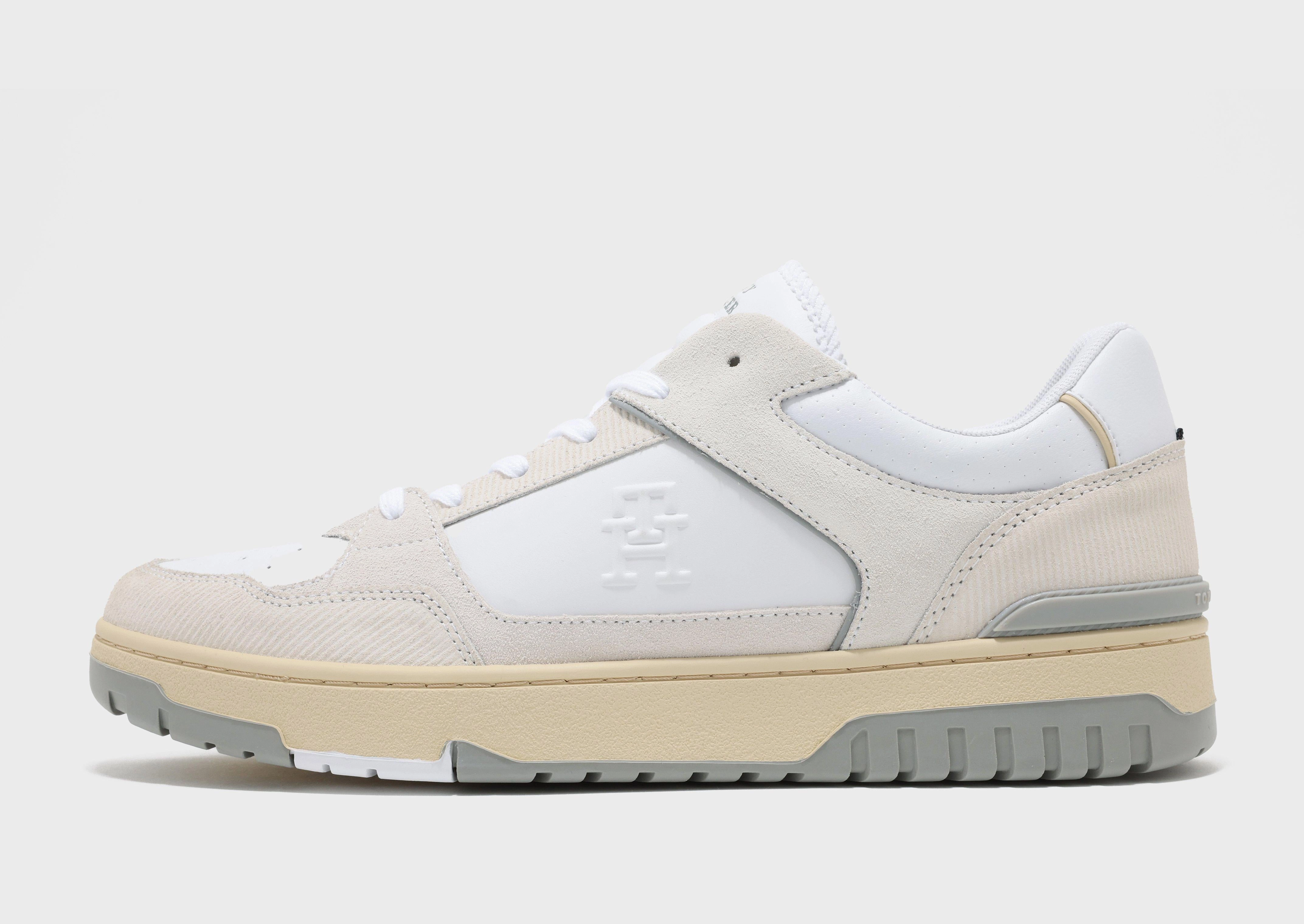 Made To Flex, Timeless Motion, Sleek Presence, Built To Adapt, Effortless Utility, Engineered Profile