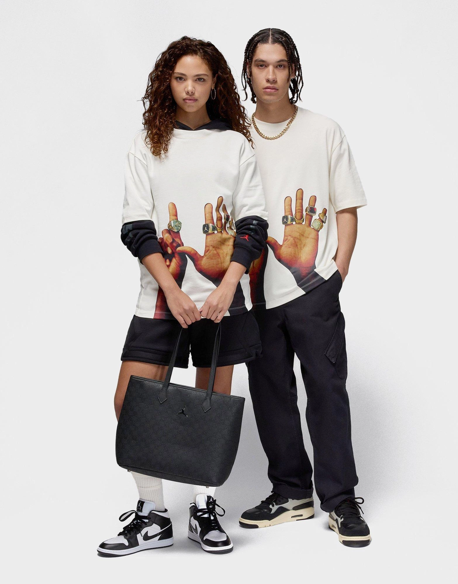 Go-Mode Fit, Movement Architecture, Uncomplicated Gear, Season-Free Style, Modern Pattern, Effortless Minimal