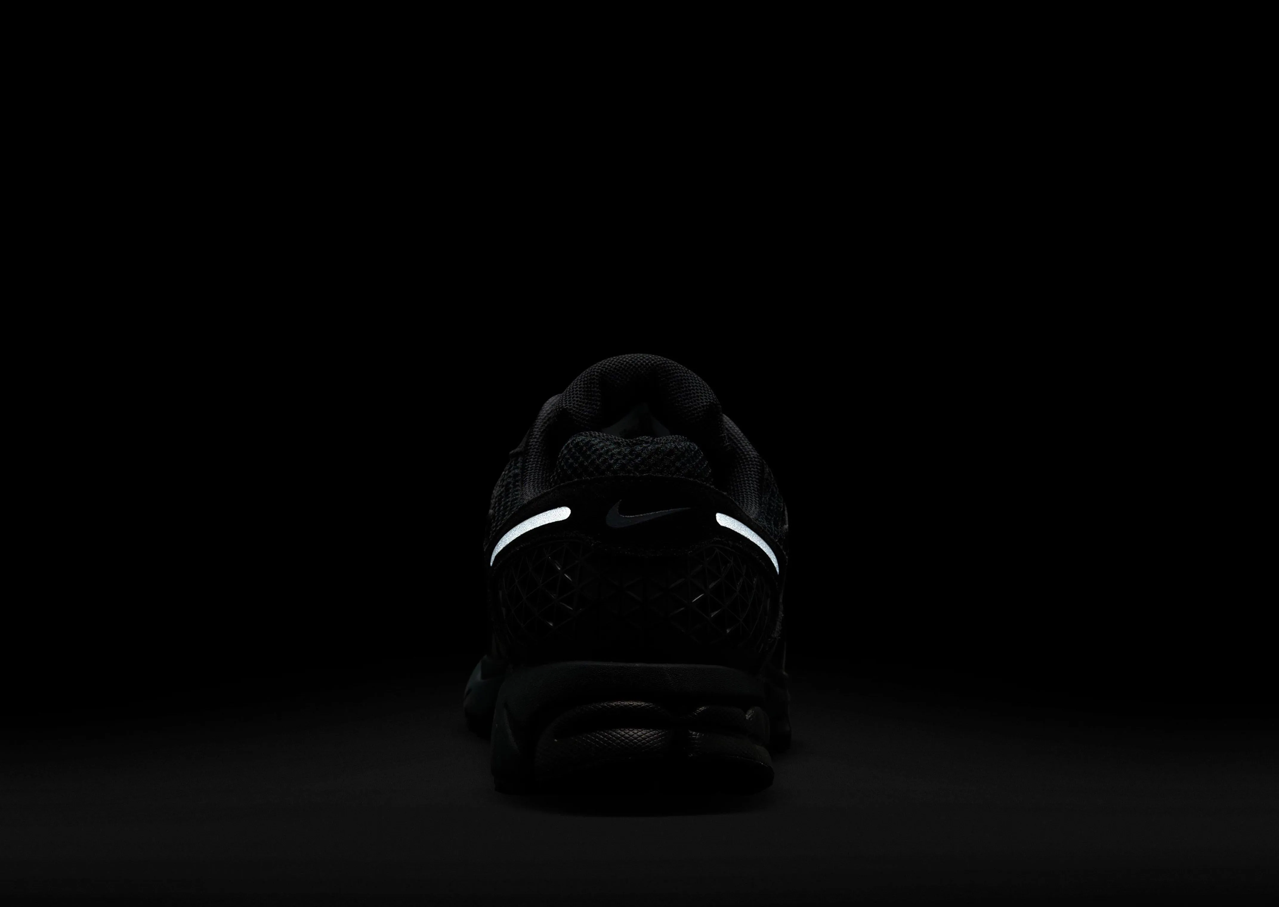 Flow-Forward Gear, Uncomplicated Fit, Street Motion, Understated Cool, Versatile Gear