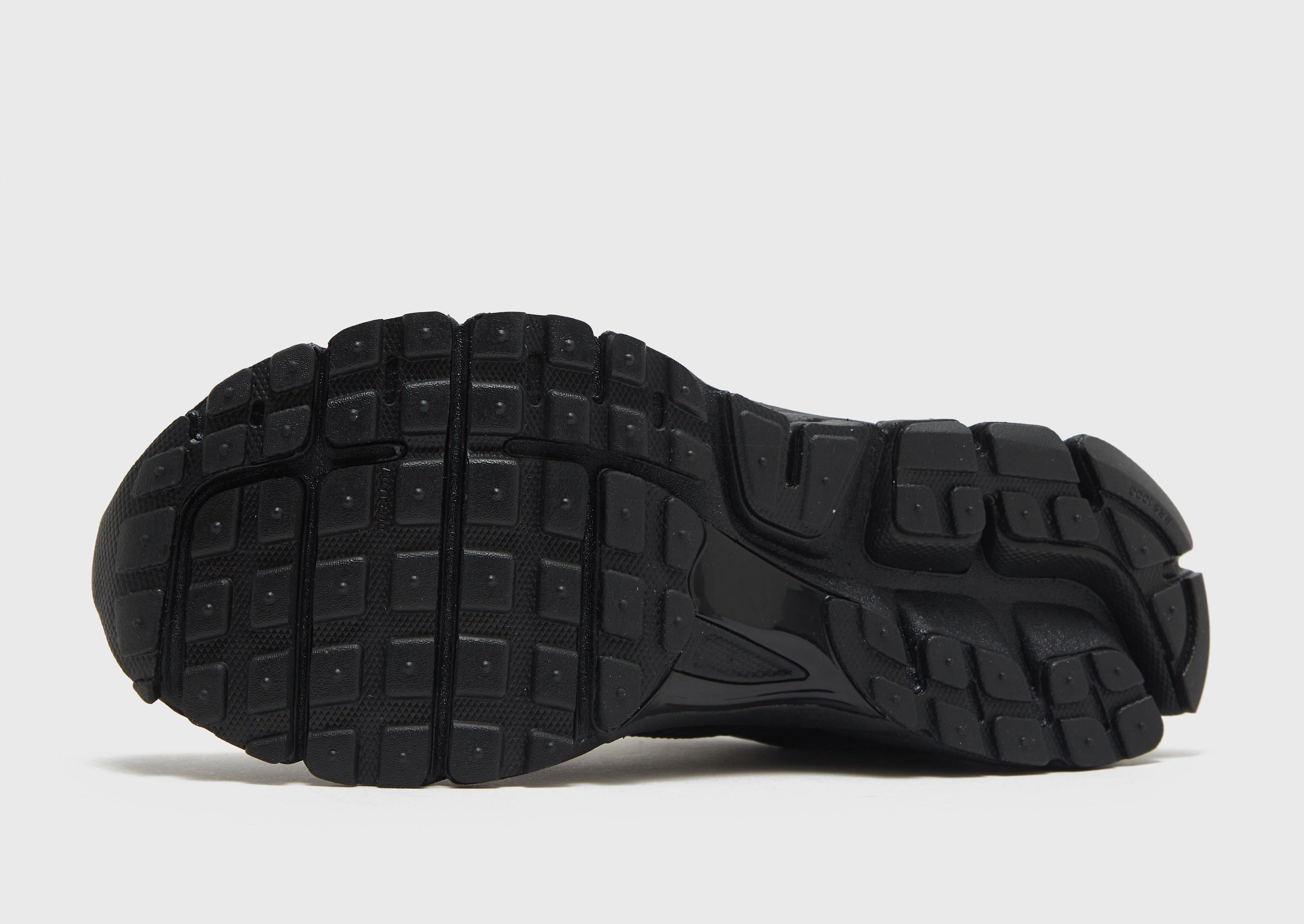 Flowwear, Engineered Comfort, Form-Light Fit, Fresh Expression, Day-Built