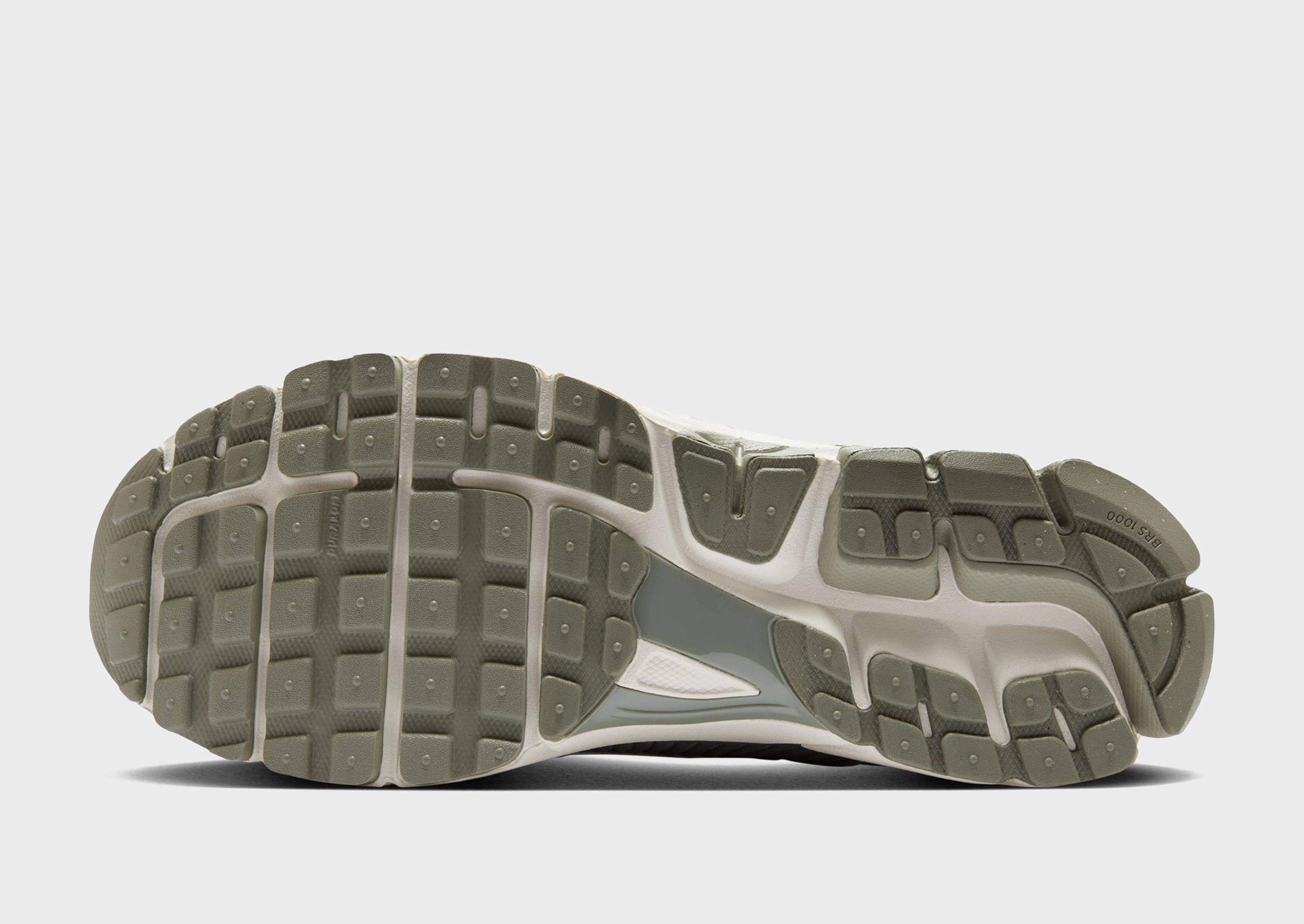 Core Movement, Wear The Moment, Subtle Performance, Motion Clarity, Essentials, Upgraded, Essentials On Point, Simplified Life