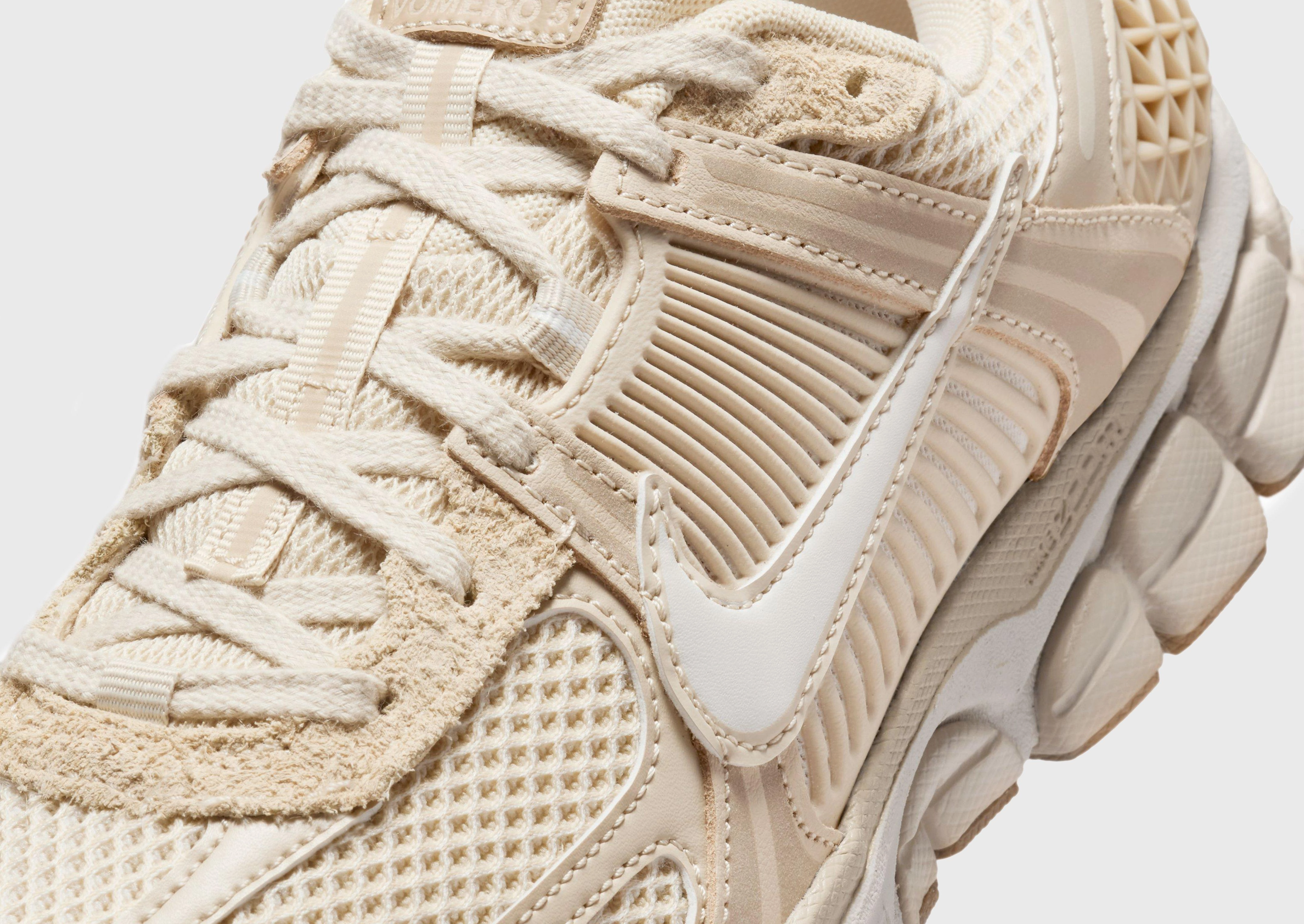 Unified Fit, Go-Anywhere Style, Low-Key Bold, Crafted Evolution, Form Redefined