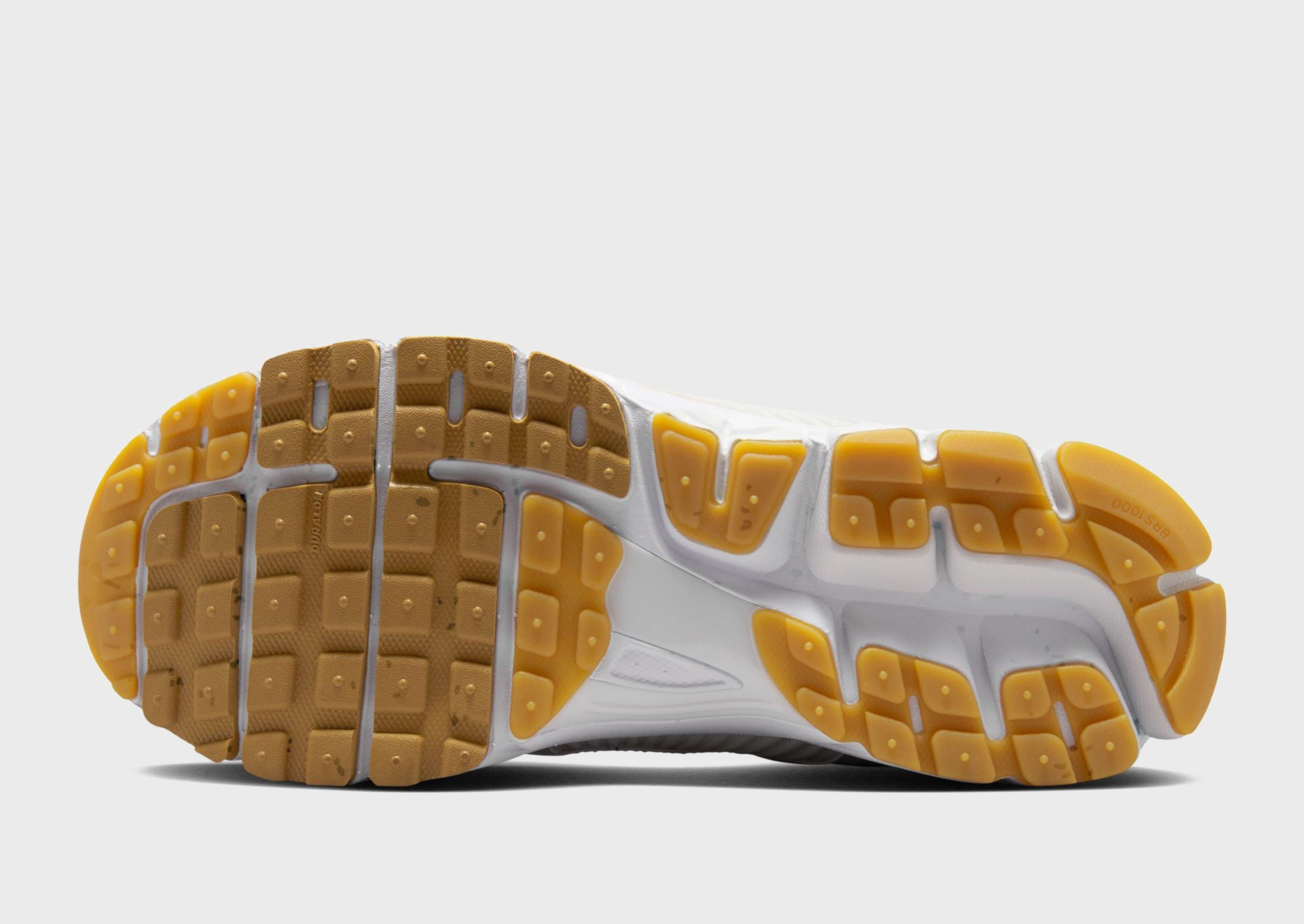 Seamless Transitions, Seamless City, Signature Look, Clean-Forward, Precision Layers, Clarity In Motion, Pure Function