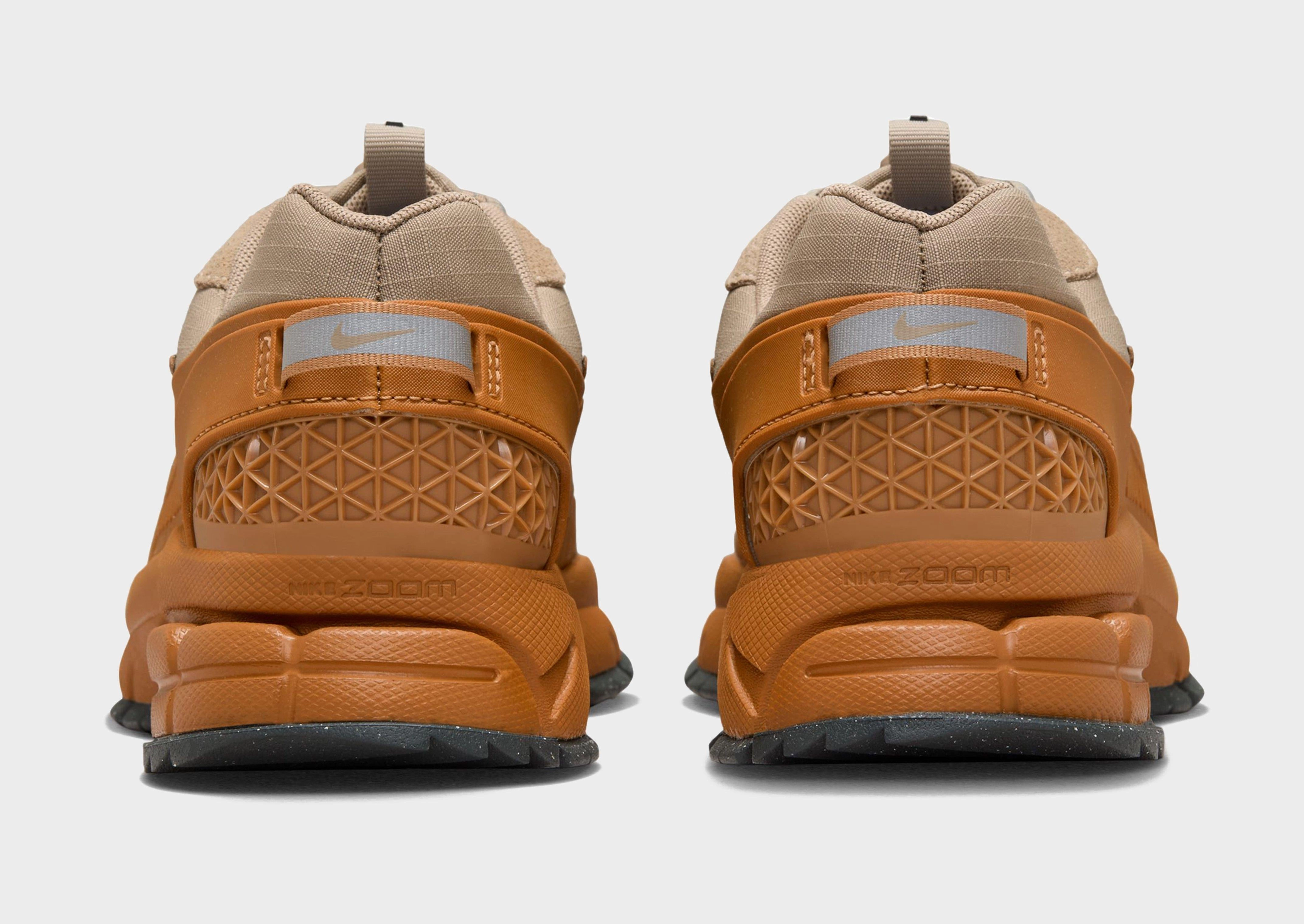 Style In Balance, Engineered Profile, Effortless Fit, Move And Live, Your Move Gear