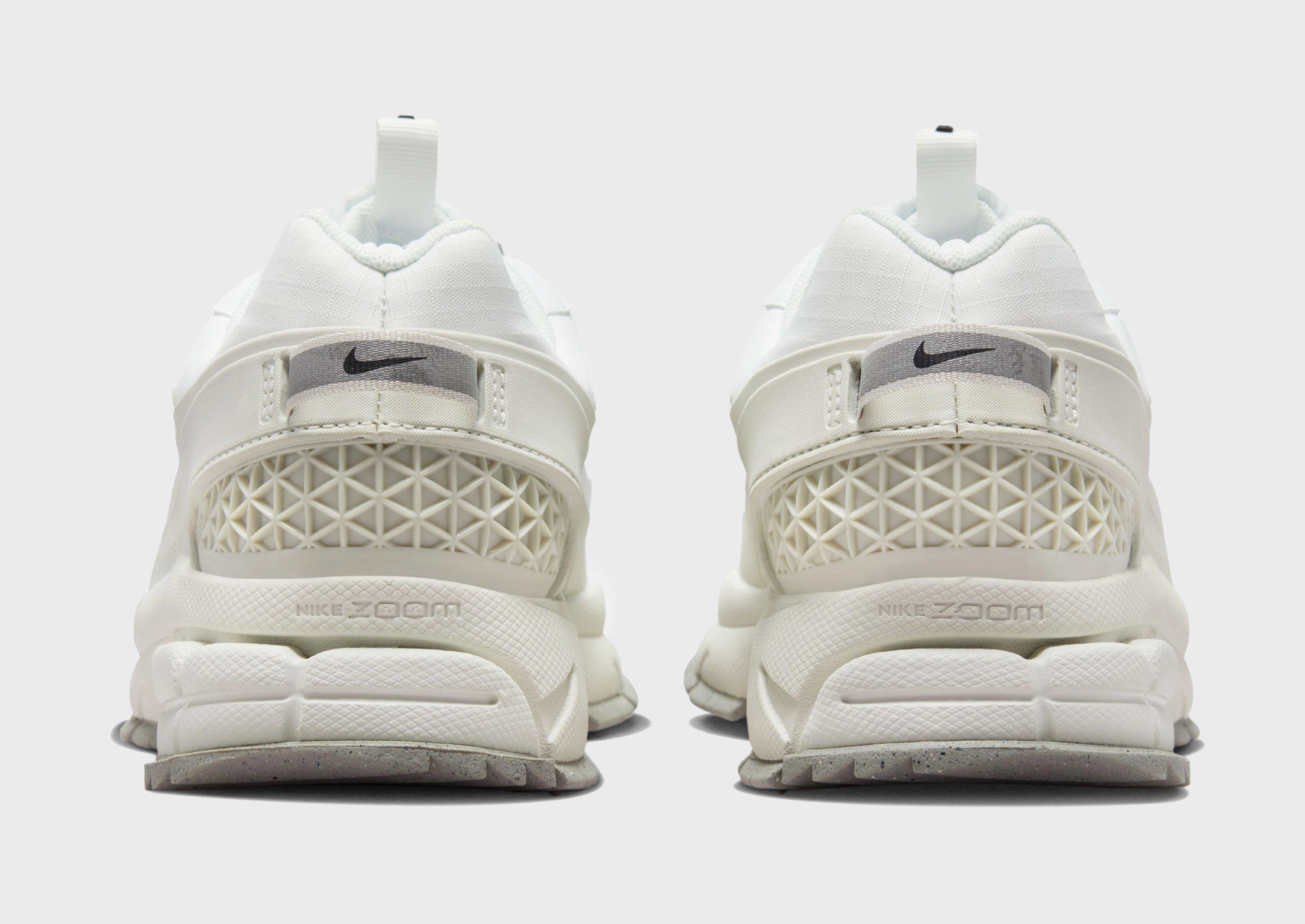 Dynamic Fit, Designed To Perform, Refined Comfort, Live-Core, Rhythm-Based Wear, Layer Light, Function   Feel, Everyday Fresh